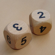Dřevěné hrací kostky s čísly
